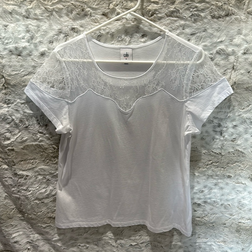Women’s Cabi Blouse - Size Medium